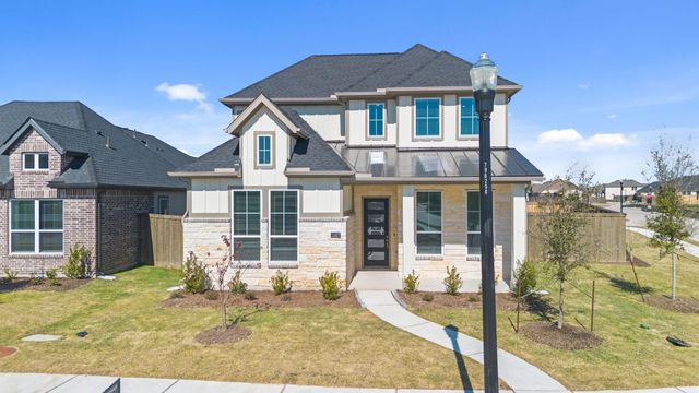 11827 Benes Drive, Mont Belvieu, TX 77523