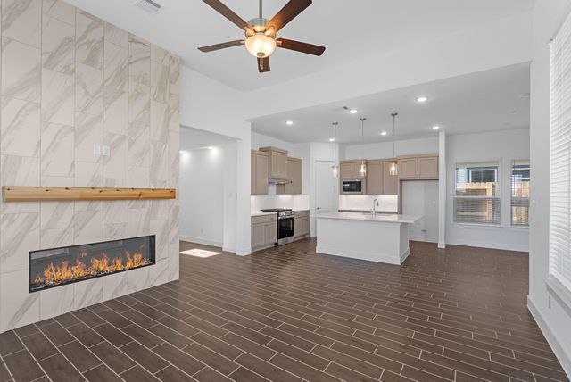 11827 Benes Drive, Mont Belvieu, TX 77523