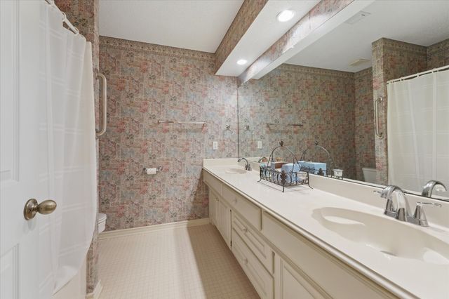 202 Fox Hollow, Pottsboro, TX 75076