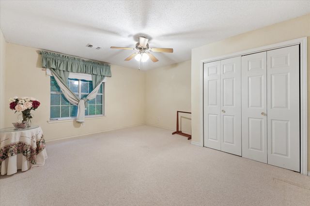 202 Fox Hollow, Pottsboro, TX 75076