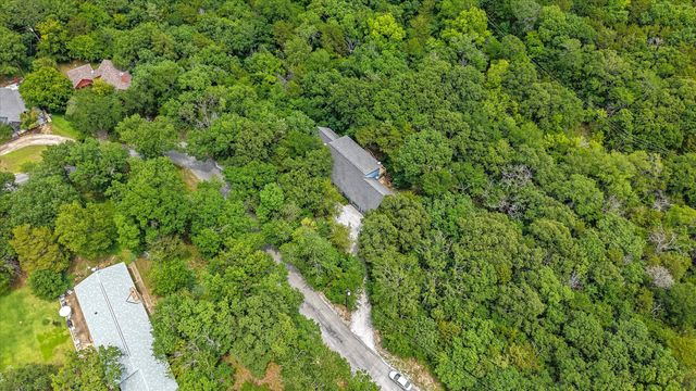 202 Fox Hollow, Pottsboro, TX 75076