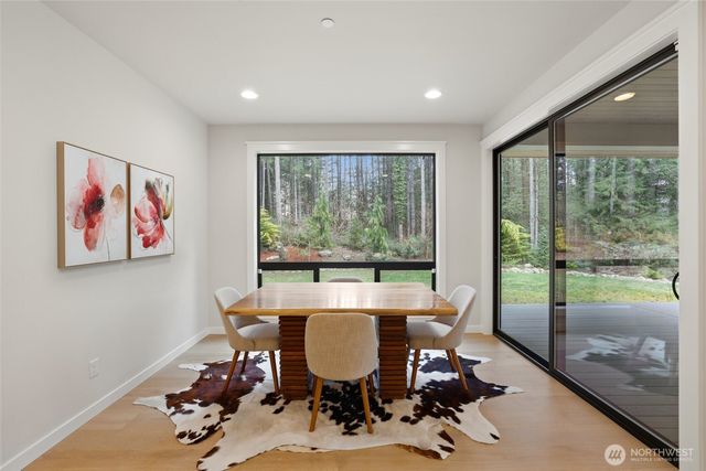 29816 SE Lake Retreat North Drive, Ravensdale, WA 98051