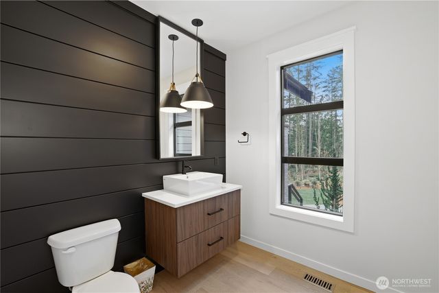 29816 SE Lake Retreat North Drive, Ravensdale, WA 98051
