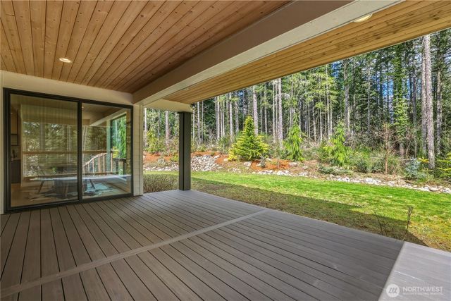 29816 SE Lake Retreat North Drive, Ravensdale, WA 98051