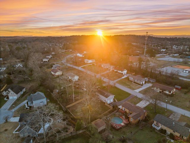 2430 Maplewood Drive, Chattanooga, TN 37421