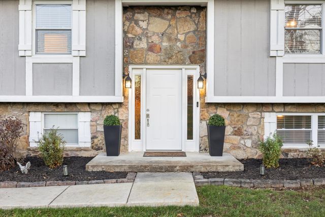 2430 Maplewood Drive, Chattanooga, TN 37421