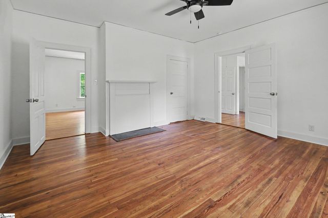 586 Hickory Drive, Startex, SC 29377