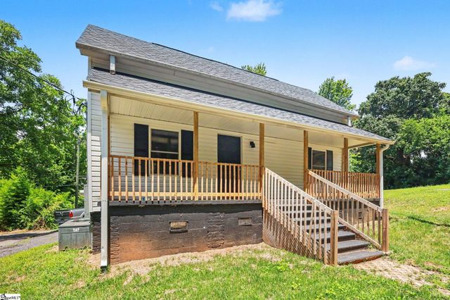 586 Hickory Drive, Startex, SC 29377