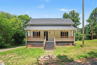 586 Hickory Drive, Startex, SC 29377
