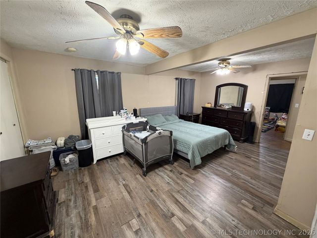 16 S Indianola Street, Pryor, OK 74361