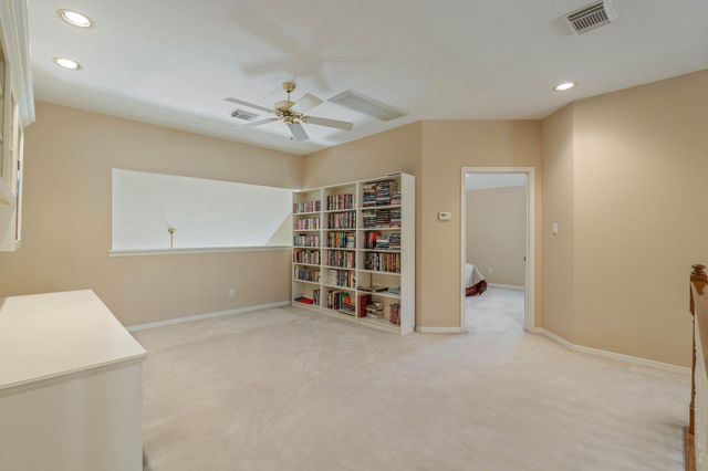 13 Stonegate Park Court, Spring, TX 77379