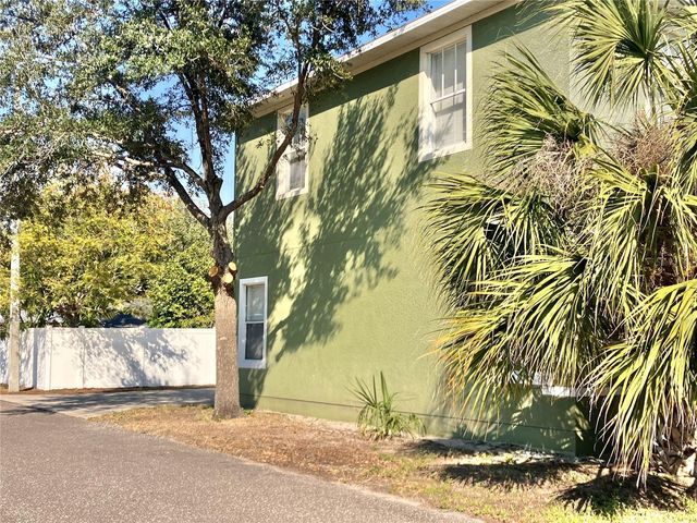 318 E PATTERSON STREET, Tampa, FL 33604