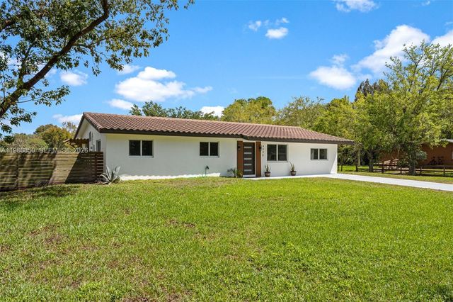 4830 SW 188th Ave, Southwest Ranches, FL 33332