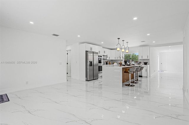 4830 SW 188th Ave, Southwest Ranches, FL 33332