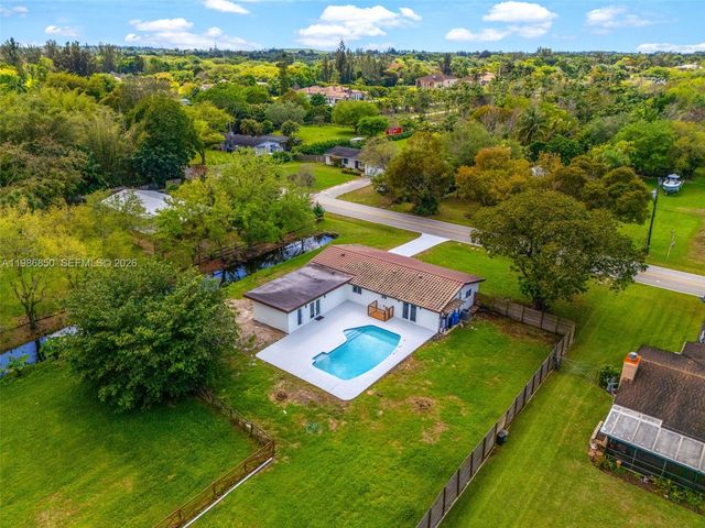 4830 SW 188th Ave, Southwest Ranches, FL 33332