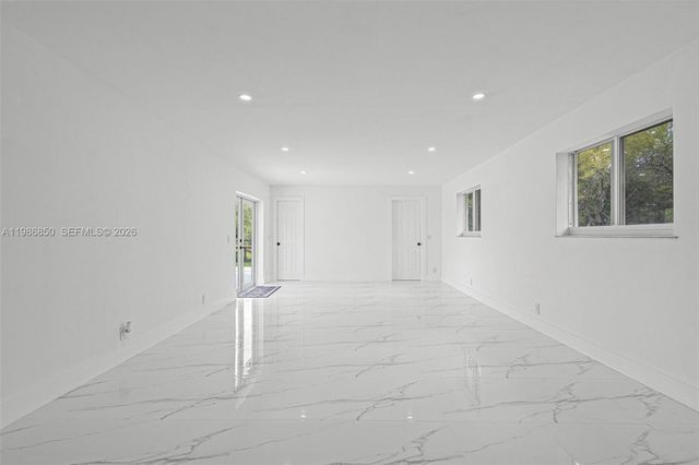 4830 SW 188th Ave, Southwest Ranches, FL 33332