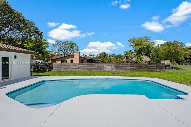 4830 SW 188th Ave, Southwest Ranches, FL 33332