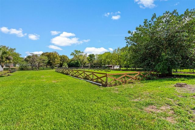 4830 SW 188th Ave, Southwest Ranches, FL 33332