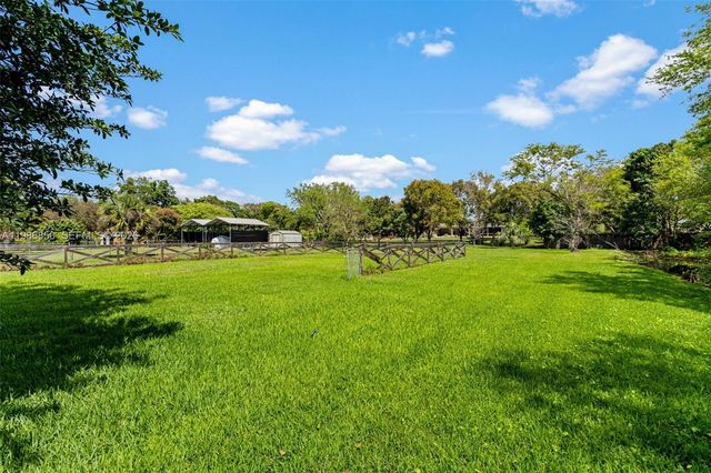 4830 SW 188th Ave, Southwest Ranches, FL 33332
