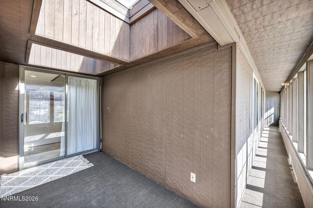 Image 16 of property listing at 13600 Stoney Brook Drive, Reno, NV 89511