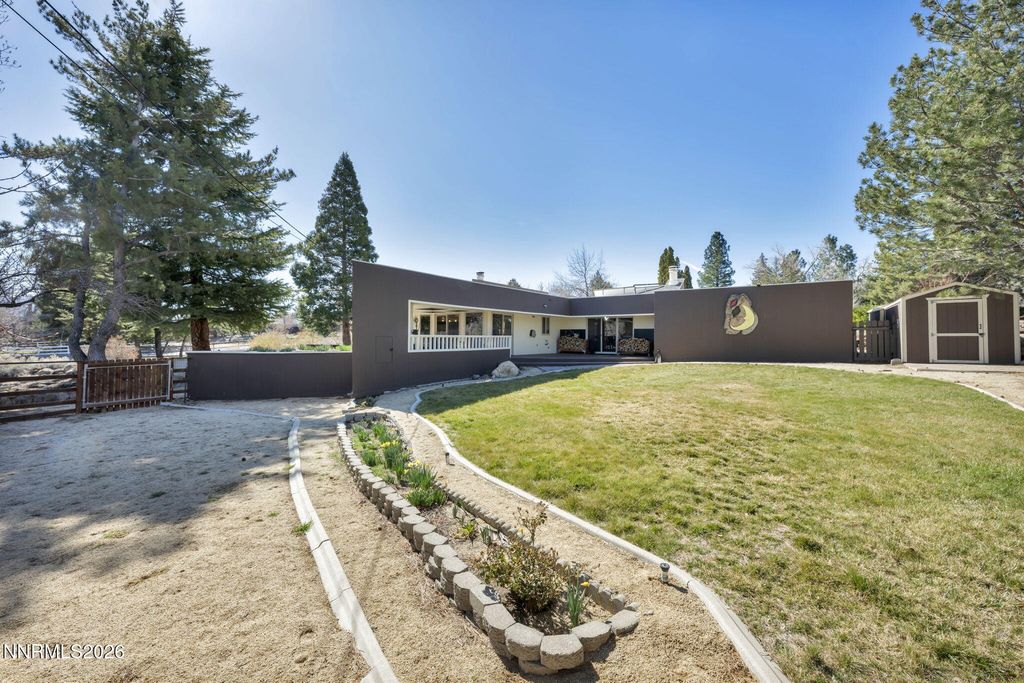 Image 2 of property listing at 13600 Stoney Brook Drive, Reno, NV 89511