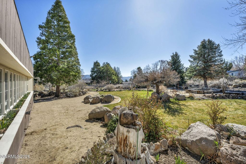 Image 38 of property listing at 13600 Stoney Brook Drive, Reno, NV 89511