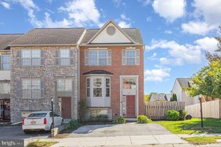 1270 WANDA DR, Hanover, PA 17331