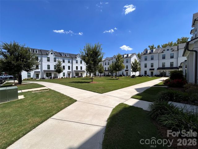 2414 Magnolia Blossom Way, Charlotte, NC 28211