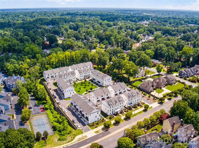 2414 Magnolia Blossom Way, Charlotte, NC 28211