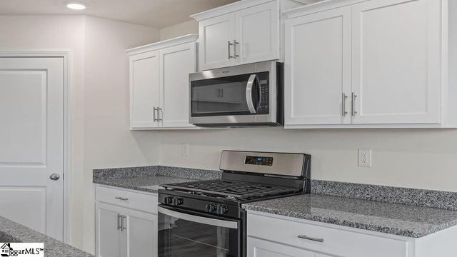 623 Oak Ridge Drive, Clinton, SC 29325