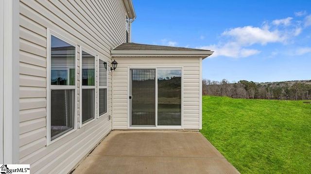 623 Oak Ridge Drive, Clinton, SC 29325