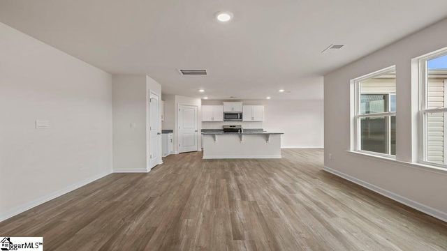 623 Oak Ridge Drive, Clinton, SC 29325