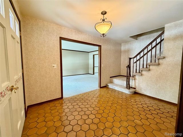 53645 Lambeth Court, Shelby Twp, MI 48316