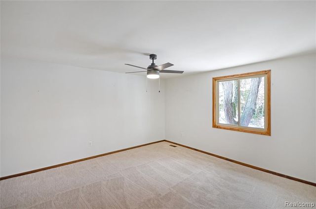 53645 Lambeth Court, Shelby Twp, MI 48316