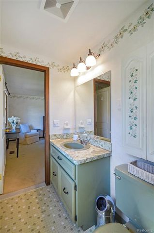 53645 Lambeth Court, Shelby Twp, MI 48316