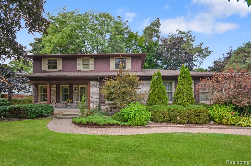 53645 Lambeth Court, Shelby Twp, MI 48316