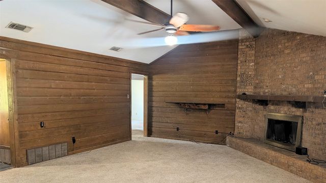 801 Little Creek Trail, Oak Leaf, TX 75154