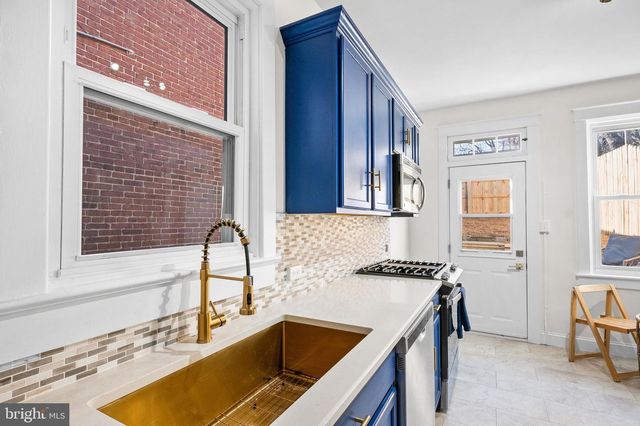 40 LAUREL ST, Lancaster, PA 17603