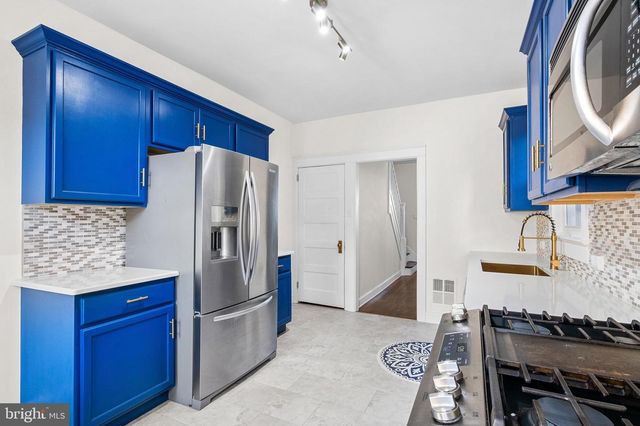 40 LAUREL ST, Lancaster, PA 17603