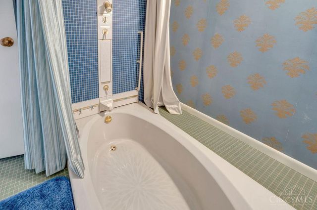 5180 Suwannee Drive, Fairfield, OH 45014