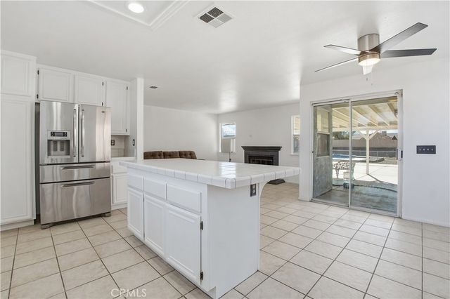 20592 Mockingbird Avenue, Apple Valley, CA 92308