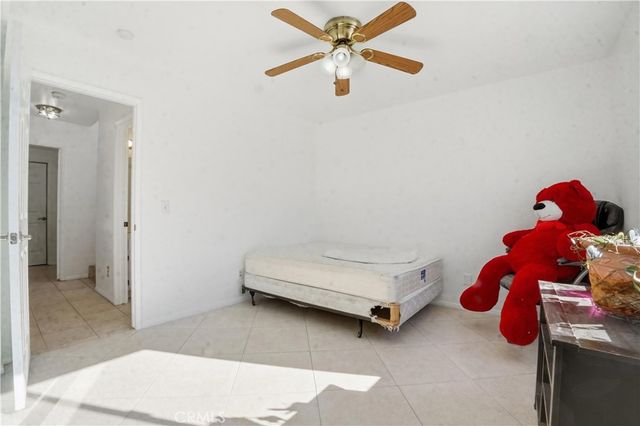 20592 Mockingbird Avenue, Apple Valley, CA 92308