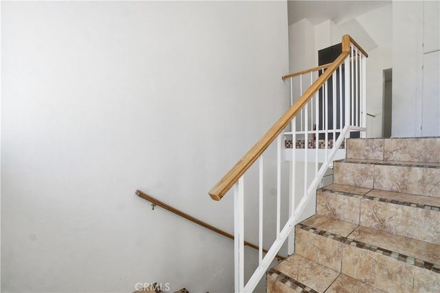 20592 Mockingbird Avenue, Apple Valley, CA 92308