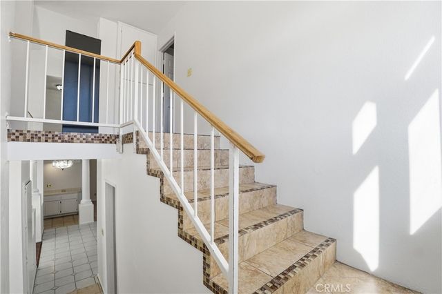 20592 Mockingbird Avenue, Apple Valley, CA 92308