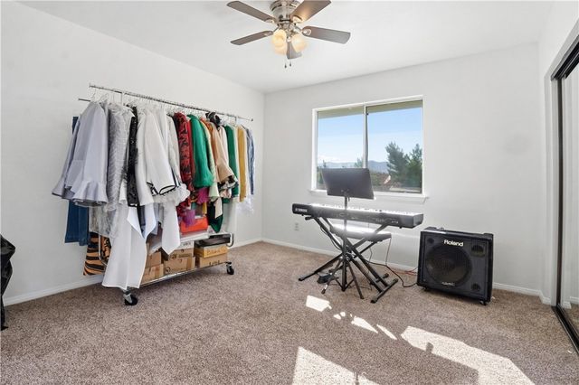 20592 Mockingbird Avenue, Apple Valley, CA 92308