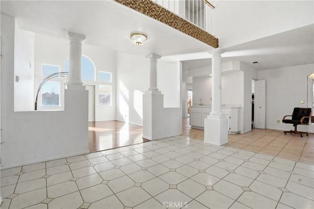 20592 Mockingbird Avenue, Apple Valley, CA 92308