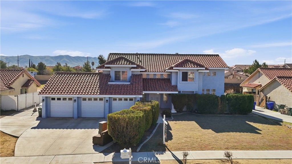 20592 Mockingbird Avenue, Apple Valley, CA 92308