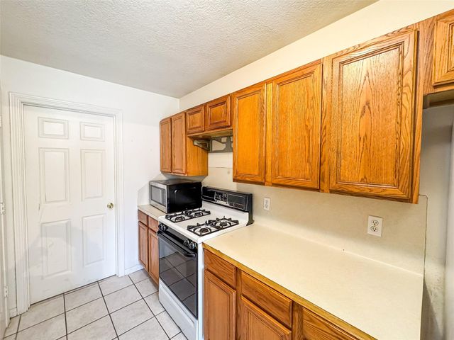 2006 Kilgore Road 101, Baytown, TX 77520