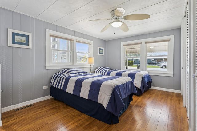 30127 GREEN BAY DRIVE, Tavares, FL 32778