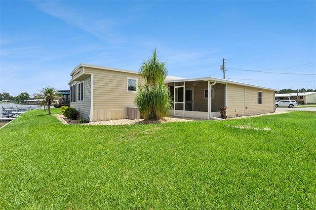 30127 GREEN BAY DRIVE, Tavares, FL 32778